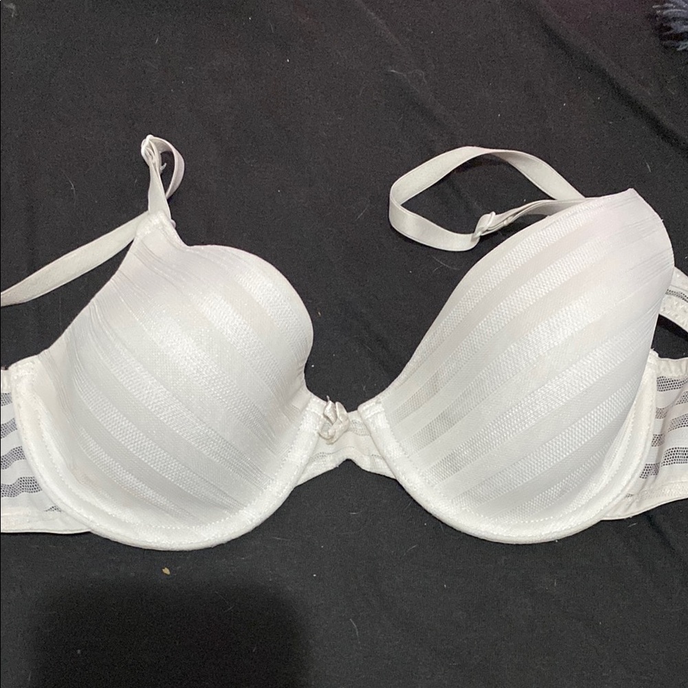 Elegant White Striped Bra